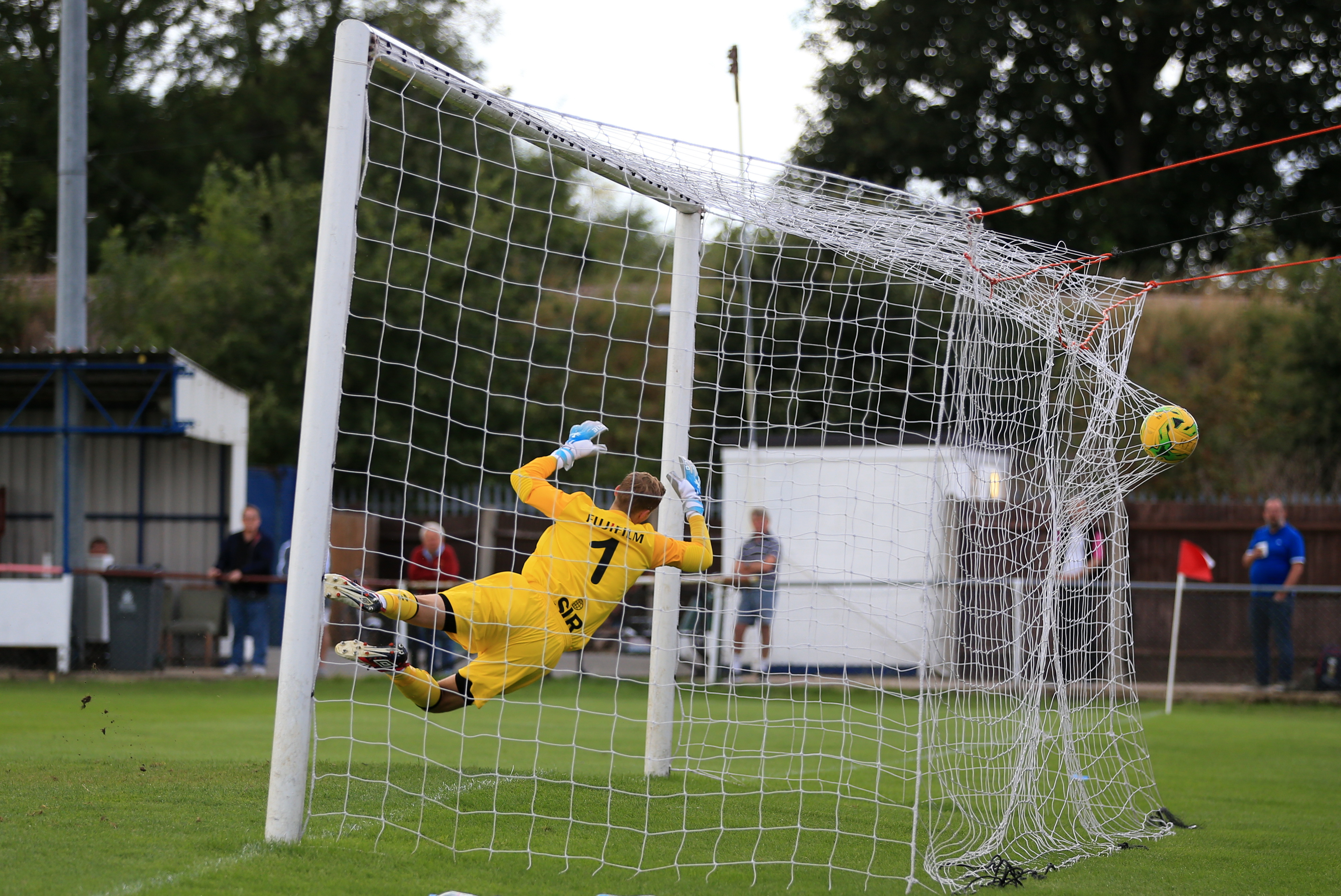 Louie Theophanous completes a hat-trick and gives K's a 3-2 lead